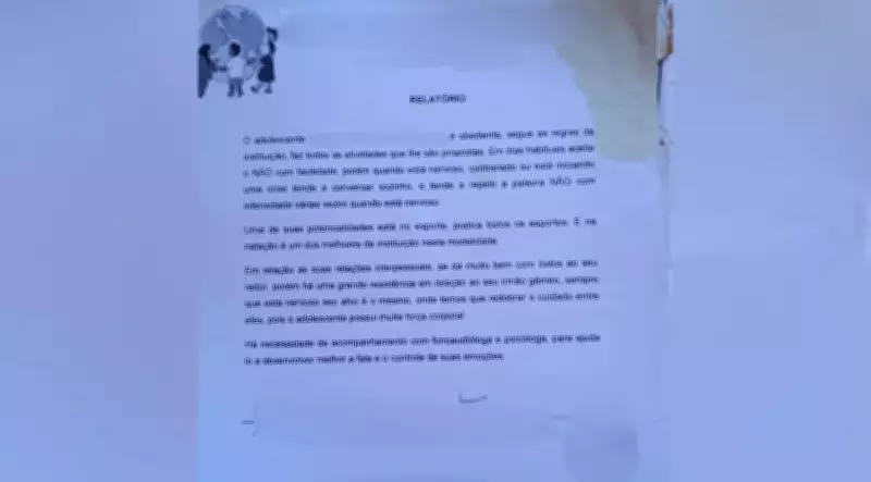 Mãe denuncia abordagem policial a adolescente autista em crise em escola de Uberaba