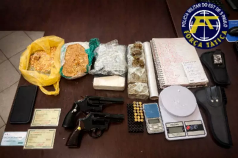 Mãe e filha de 16 anos são presas por tráfico de drogas em Capão Bonito, SP