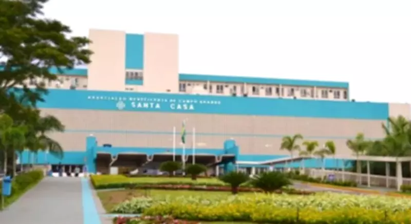 Menina de 2 anos internada em CTI após ingerir catuaba e cair da cama em Campo Grande