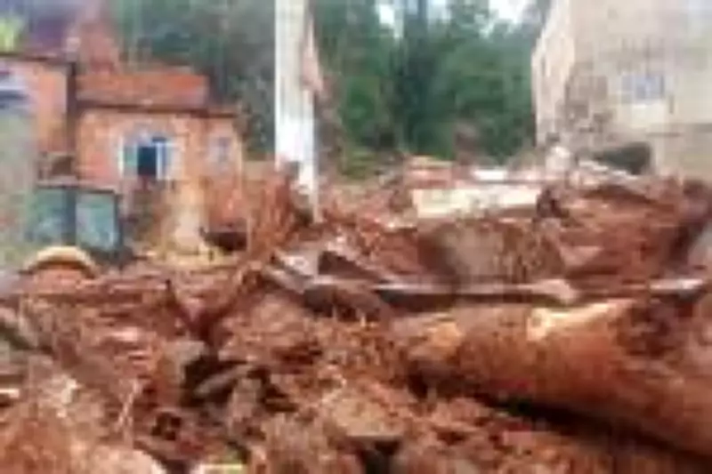 Minas Gerais: Chuvas intensas elevam para 70 o número de mortos na Zona da Mata