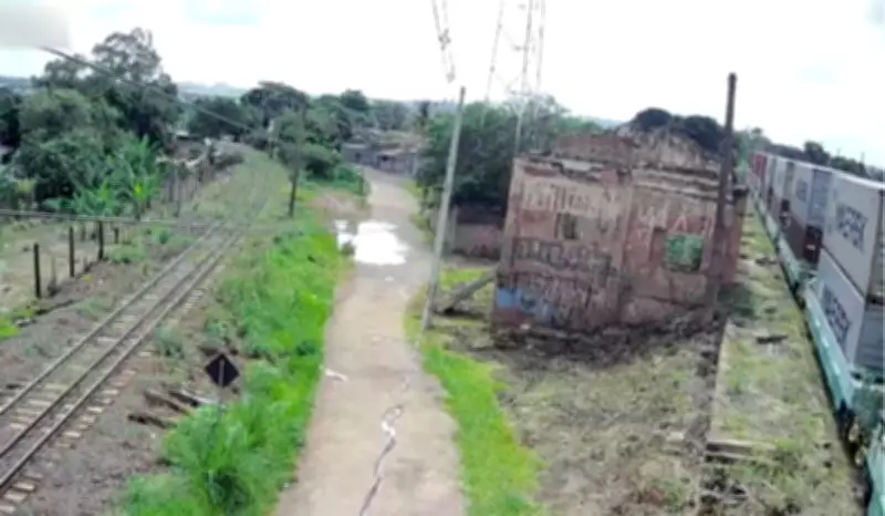 Moradores de Campinas criam sistema online para monitorar trem que bloqueia via por horas