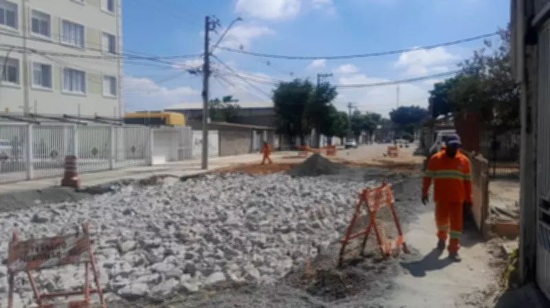 Moradores de São José dos Campos ainda temem retornar a prédio após crateras serem fechadas