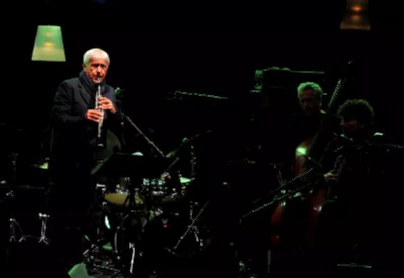 Morre aos 90 anos o clarinetista francês Michel Portal, ícone do jazz contemporâneo