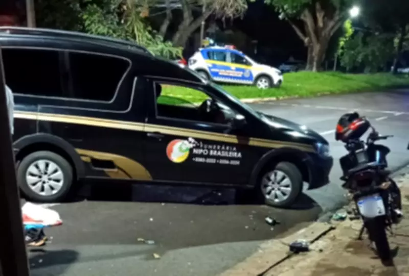 Motociclista de 26 anos morre após colidir com poste em Campo Grande