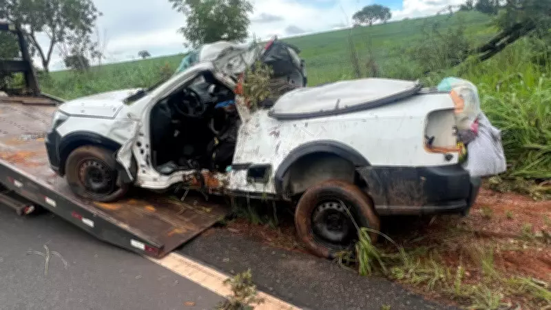Motorista morre após aquaplanagem em rodovia de Araguari; passageira sobrevive com ferimentos leves