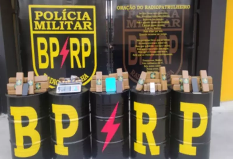 Mulher é presa com 33 kg de maconha após perseguição policial em Aracaju