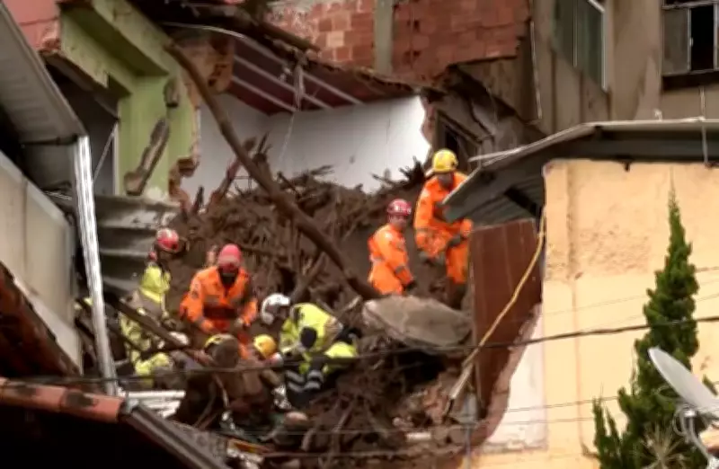 Mulher é resgatada com vida após soterramento em Juiz de Fora durante temporal