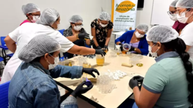 Mulheres de Santarém produzem aromatizadores naturais com patchuli e priprioca em projeto de bioeconomia