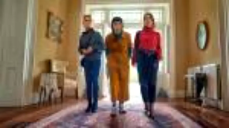 Netflix lança suspense tragicômico 'De Belfast ao Paraíso' com trio irlandês