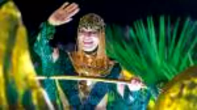Ney Matogrosso emociona-se com homenagem da Imperatriz Leopoldinense no Carnaval 2026