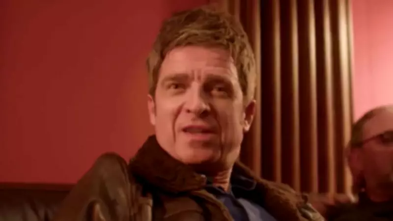 Noel Gallagher anuncia retorno aos estúdios, mas mantém mistério sobre projeto musical