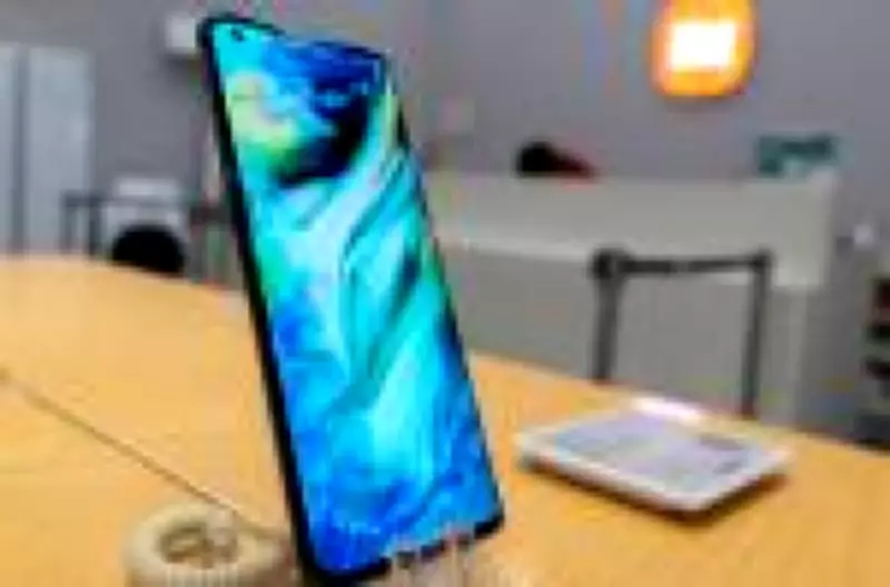 Nova tarifa de importação eleva preços de smartphones no Brasil