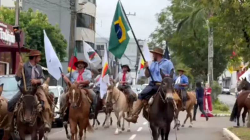 Novo curso obrigatório para cavaleiros gera polêmica na 12ª Região Tradicionalista