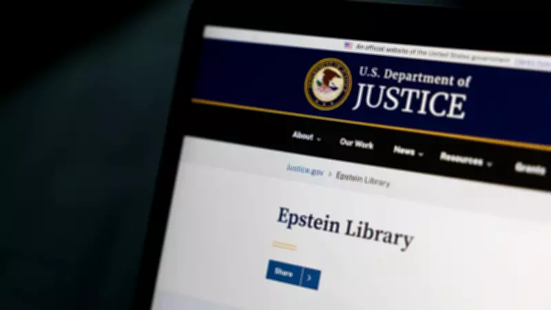 Novo vídeo secreto de Epstein na prisão revela queixas e mensagem para mulheres