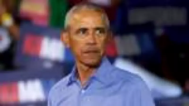 Obama critica falta de decoro após vídeo de Trump que o retratou como macaco