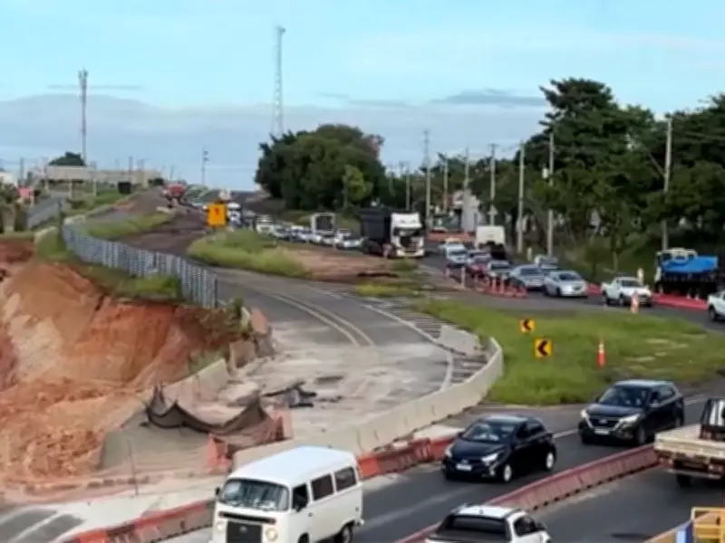 Obras na SP-304 causam congestionamentos e atrasos no trânsito de Piracicaba