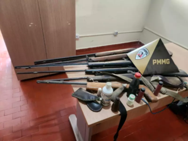 Operação apreende cinco armas e materiais de recarga em zona rural de Curral de Dentro