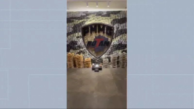 Operação da PM prende três homens e apreende 188 barras de maconha em Contagem