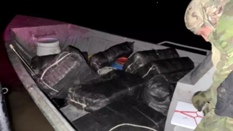 Operação no Rio Solimões apreende 4,3 toneladas de drogas após intenso confronto com tiroteio