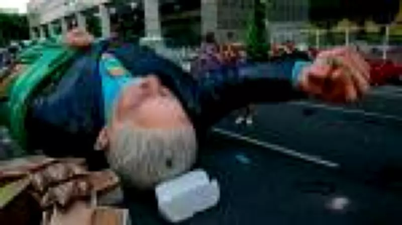 Oposição move ações judiciais contra Lula por Carnaval e mensagens de IR