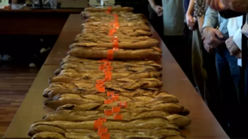 Padarias de Paris disputam prêmio da melhor baguete em competição anual