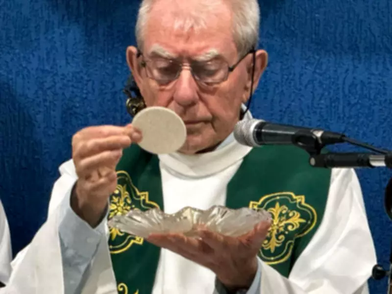 Padre Giovanni van de Laar, aos 87 anos, é homenageado em documentário sobre sua trajetória em Itaúna