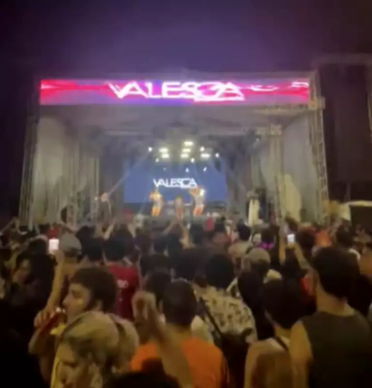 Pane Técnica Interrompe Show de Valesca Popozuda no CarnaBelém em Belém