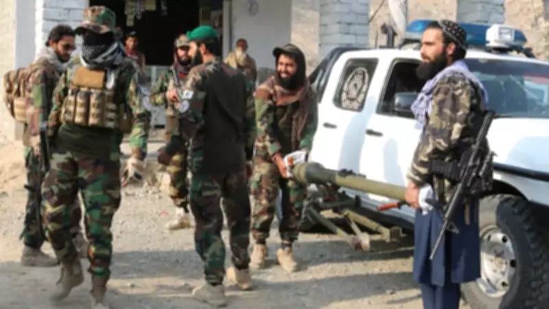 Paquistão lança ataques aéreos no Afeganistão em resposta a ofensivas do Talibã