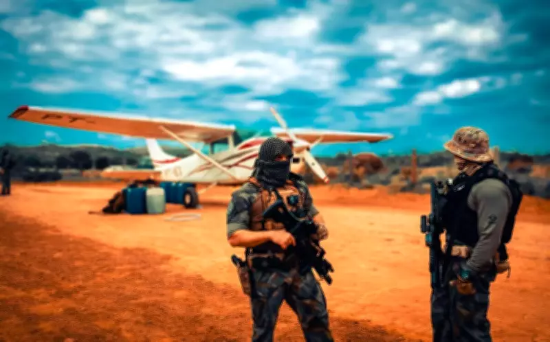 PF destrói avião usado para abastecer garimpo ilegal em Terra Indígena Yanomami