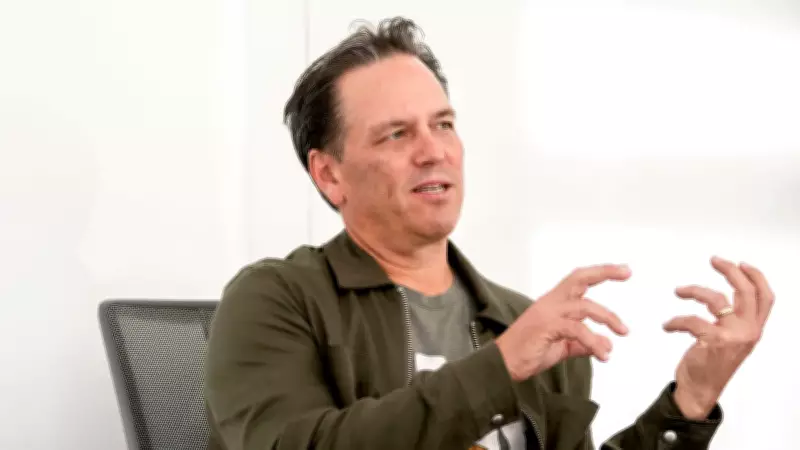 Phil Spencer deixa liderança da Xbox após 38 anos; Asha Sharma assume como nova CEO
