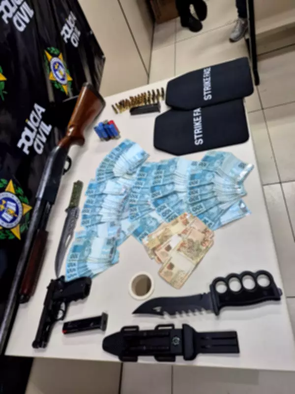 PM é preso dentro do batalhão por crimes de roubo, estupro e extorsão no RJ