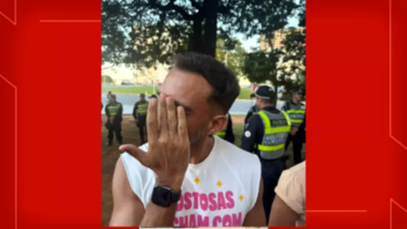 PM joga spray de pimenta no rosto de deputado distrital em bloco de carnaval do DF