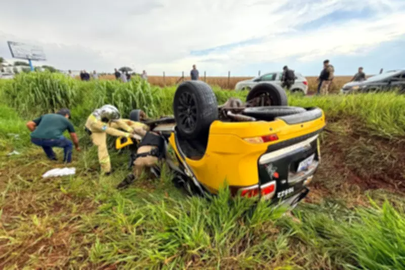 PM morre e outro fica ferido após viatura capotar em rodovia do Paraná