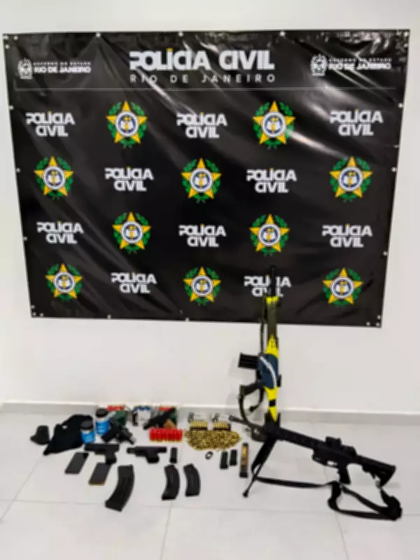 Polícia Civil apreende carro blindado e armas em investigação sobre morte de adolescente em Macaé