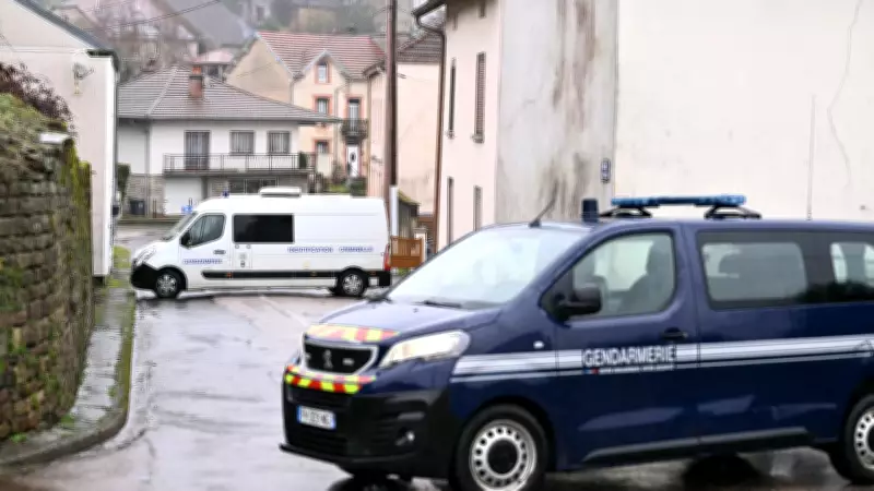 Polícia francesa retorna à casa onde bebês foram achados em congelador