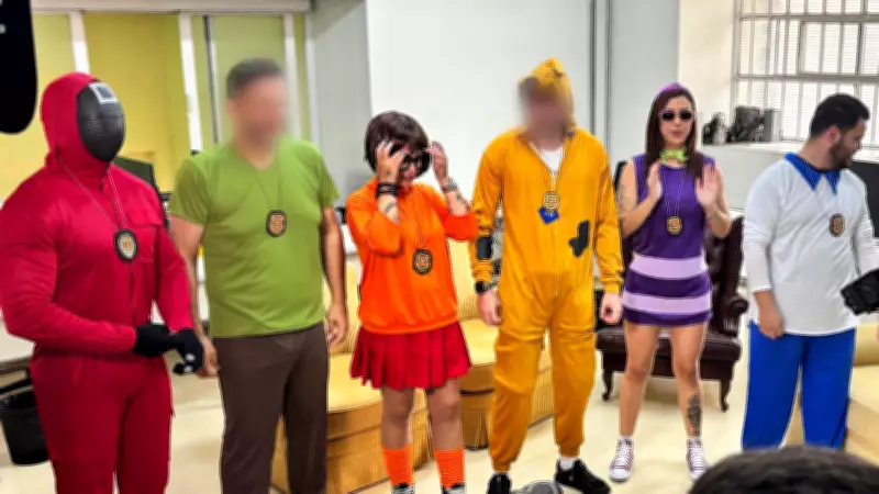 Policiais Fantasiados de Scooby-Doo Prendem Ladrões de Celulares em Bloco de Carnaval de SP