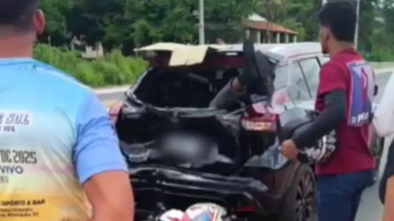 Policial Militar sofre acidente grave em Teresina ao colidir moto em carro e atravessar vidro