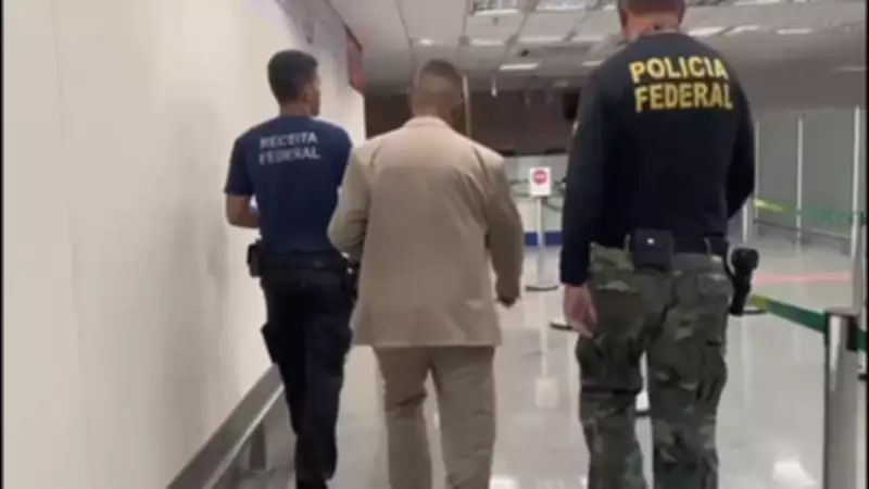 Polonês e brasileiro presos no Aeroporto de Brasília com 13,57 kg de cocaína