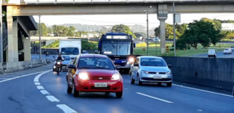 Ponte da Estrada Velha de Indaiatuba é interditada totalmente após chuvas em Campinas