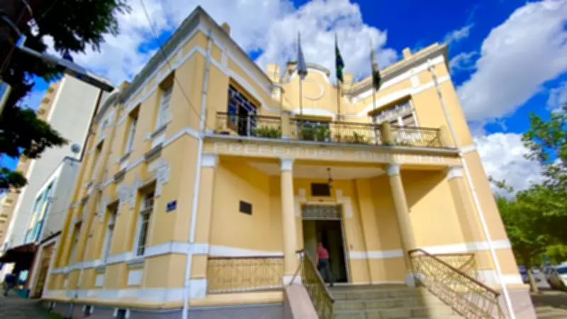 Poços de Caldas conclui tombamento do antigo prédio da Prefeitura
