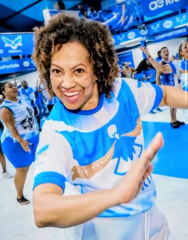 Portelense de 20 anos morre após AVC durante ensaio técnico da Portela no Sambódromo