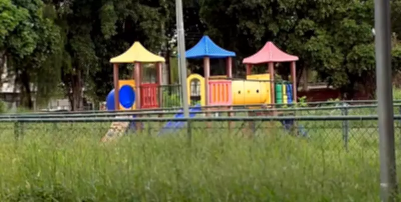 Praça em Santa Bárbara d'Oeste é tomada por mato alto e moradores denunciam abandono