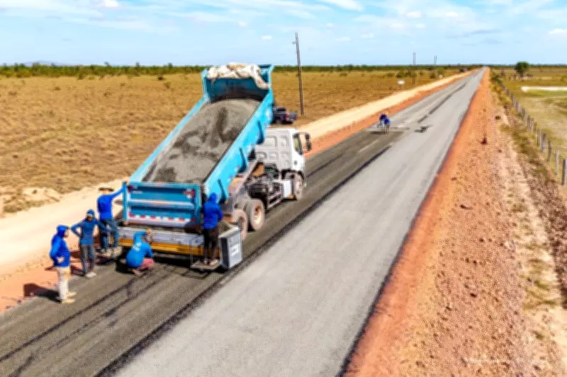 Prefeitura de Boa Vista investe R$ 27 milhões em asfalto para vicinais do Bom Intento