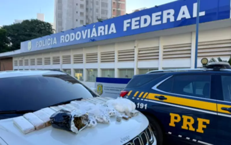 PRF apreende 19 kg de drogas em carro na Fernão Dias, em Cambuí (MG)