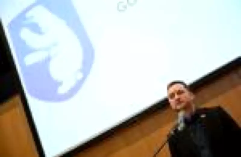 Primeiro-ministro da Groenlândia recusa navio-hospital oferecido por Trump