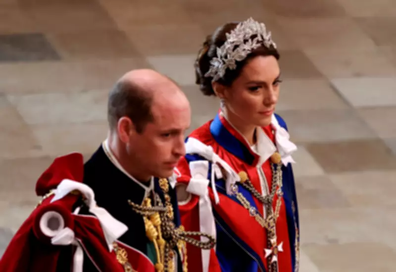 Príncipe William e Kate Middleton expressam profunda preocupação com ligações de tio a Epstein