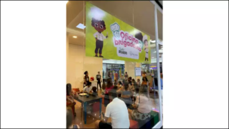 Pátio Limeira Shopping promove Oficina de Brigadeiro Neon para crianças e famílias