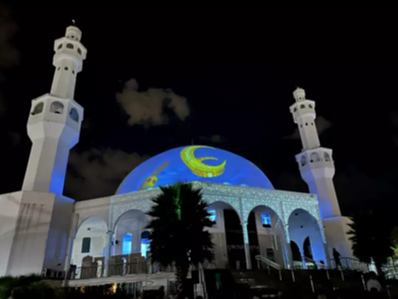 Ramadã transforma rotina noturna de Foz do Iguaçu com restaurantes abertos na madrugada