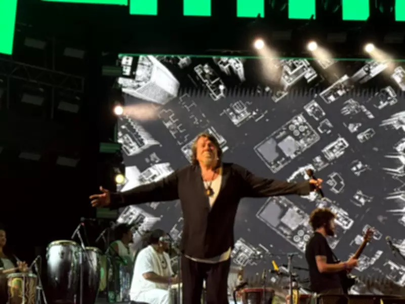 Recife inicia Carnaval 2026 com show de Lenine na Praça do Marco Zero