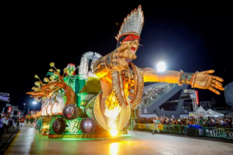 Reino Unido da Liberdade assume terceiro lugar no Carnaval de Manaus 2026 após desempate